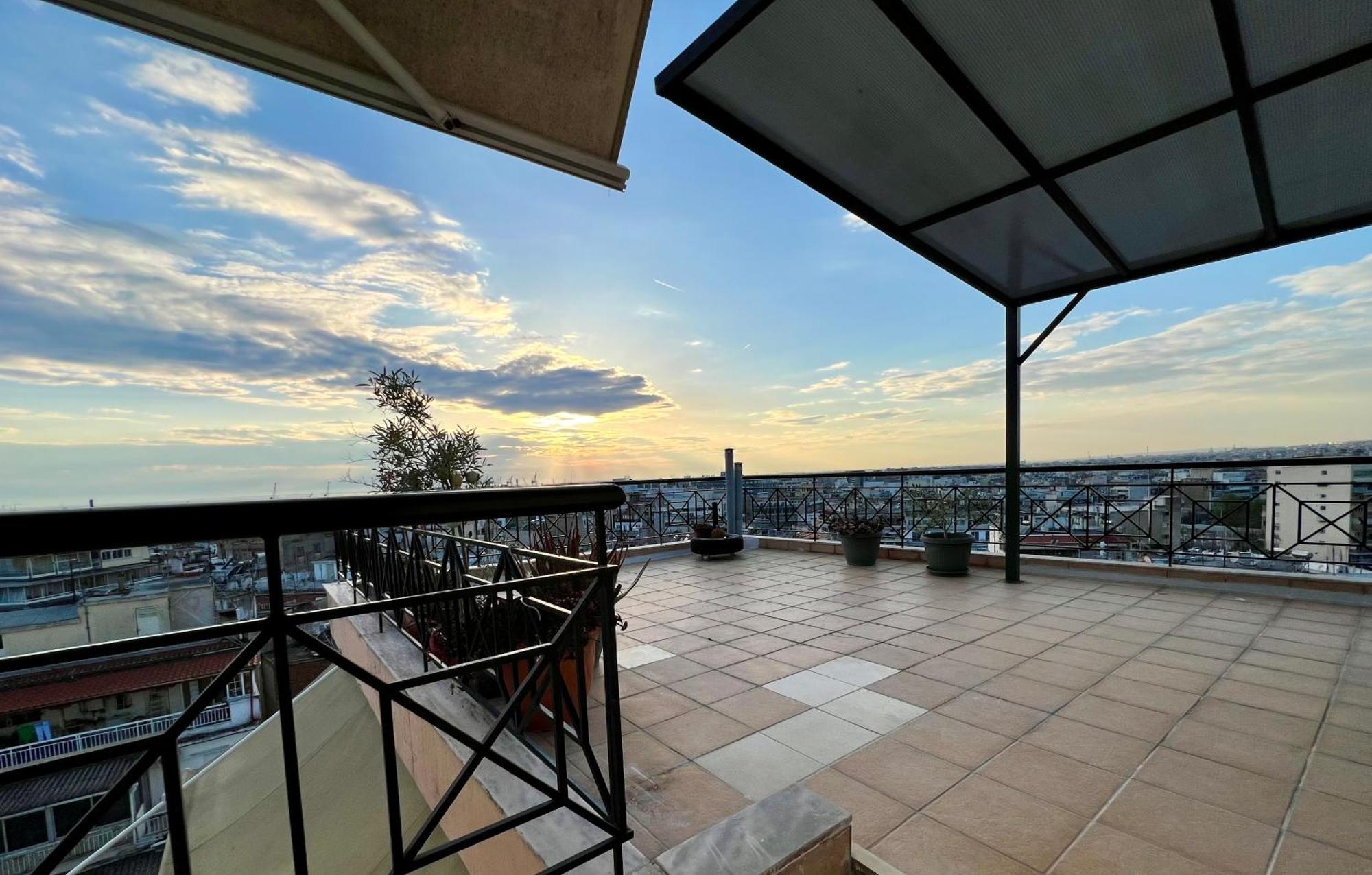 180° Rooftop View Салоники Экстерьер фото